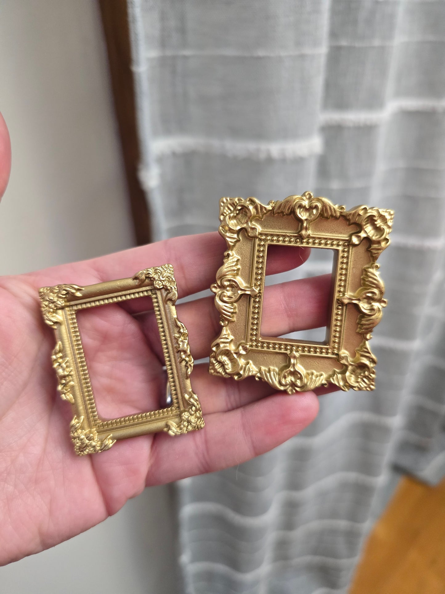 Custom Mini Golden Painted Framed, Textured Artwork Magnet. READ DESCRIPTION.